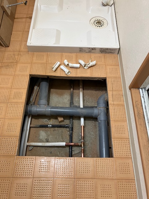 給湯管漏水復旧工事