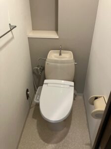 トイレの床、クロス張替え