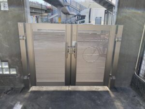 門扉取替え工事