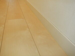 廊下フローリング張替え