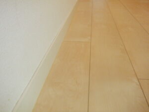 廊下フローリング張替え