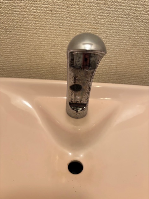 小さな修繕も原状回復工事の大切な仕事の一つです