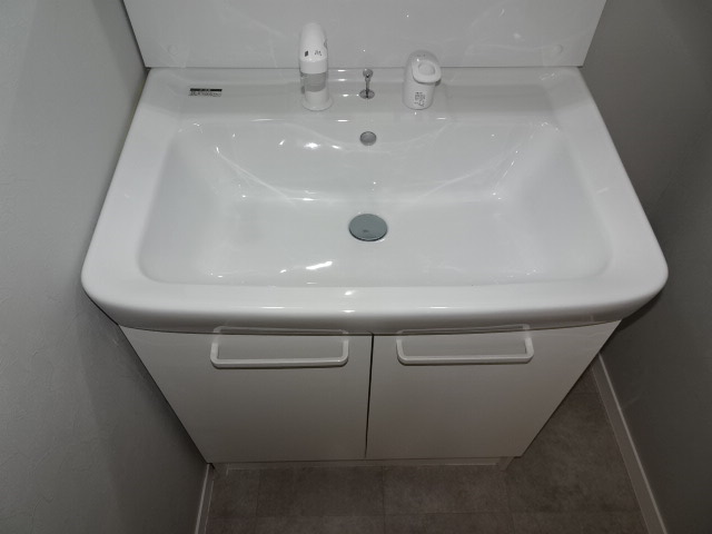 内見時に差が付く！洗面室のハウスクリーニング